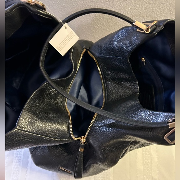 NWT Coach Pebble Leather Shoulder Bag. - Picture 5 of 12